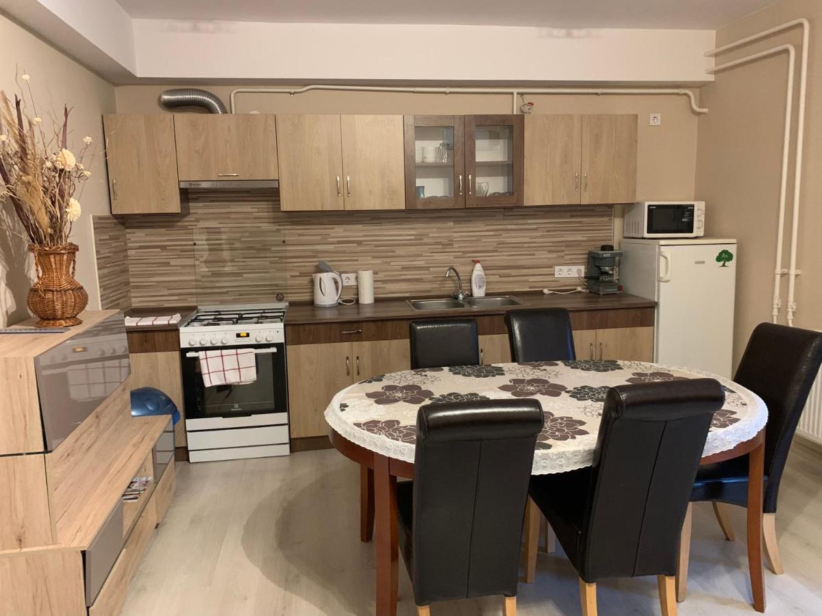 Malom Vendeghaz Villa Сарвас Екстериор снимка